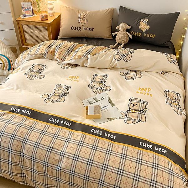 bedding sets summer style cotton four-piece set, bed linen, quilt cover, home dormitory, autumn and winter
bedding sets summer style cotton four-piece set, bed linen, quilt cover, home dormitory, autumn and winter