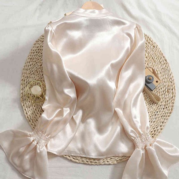 elegant temperament ruffled satin shirt women all-match solid single breast flared sleeve blouse spring tide, White
elegant temperament ruffled satin shirt women all-match solid single breast flared sleeve blouse spring tide, White