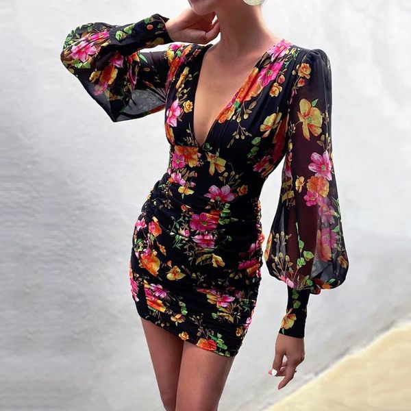 casual dresses 2021 summer women deep v neck floral print mini female long lantern sleeve ruch bodycon short party, Black;gray
casual dresses 2021 summer women deep v neck floral print mini female long lantern sleeve ruch bodycon short party, Black;gray