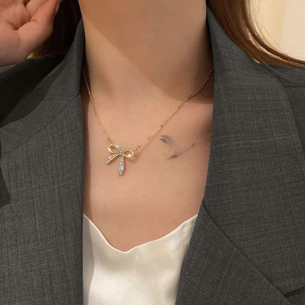 pendant necklaces 2021 korean design exquisite sweet rhinestone bow necklace for women female prom clavicle elegant fashion jewelry, Silver
pendant necklaces 2021 korean design exquisite sweet rhinestone bow necklace for women female prom clavicle elegant fashion jewelry, Silver