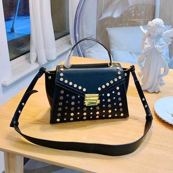 quality rivet womens crossbody bags shoulder bag fashion women messenger lady purses wallet flap handbag
quality rivet womens crossbody bags shoulder bag fashion women messenger lady purses wallet flap handbag