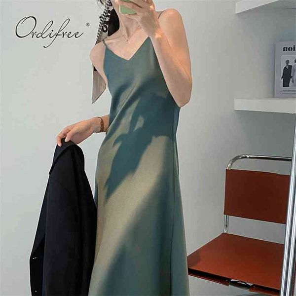 summer women satin slip dress silk shiny vintage elegant ladies spaghetti strap long party 210513, Black;gray
summer women satin slip dress silk shiny vintage elegant ladies spaghetti strap long party 210513, Black;gray