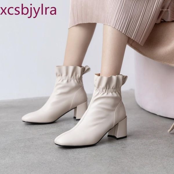 boots winter the fashion square head thick heel beige lace personality keep warm high women1, Black
boots winter the fashion square head thick heel beige lace personality keep warm high women1, Black
