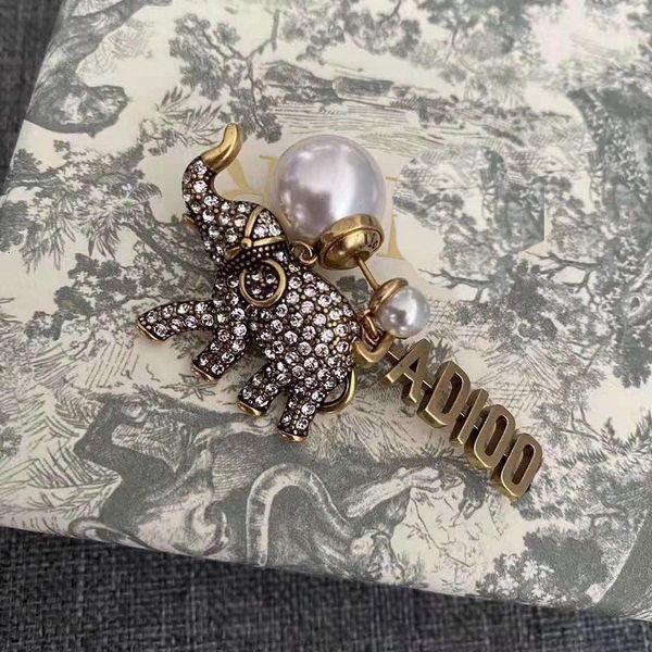 d family diamond pearl elephant letter single earring fashion temperament simple earrings 925 sier needle female, Golden
d family diamond pearl elephant letter single earring fashion temperament simple earrings 925 sier needle female, Golden