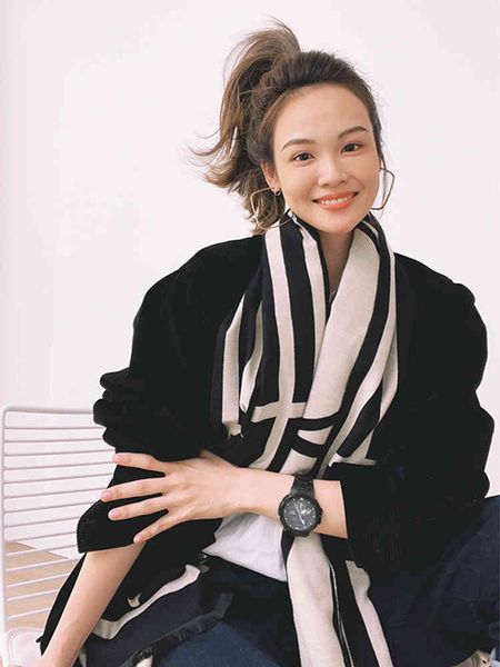 70% off design scarf 2021 new winter versatile imitation cashmere shawl thick silk with spring and autumn women's net red live broadcas, Blue;gray
70% off design scarf 2021 new winter versatile imitation cashmere shawl thick silk with spring and autumn women's net red live broadcas, Blue;gray