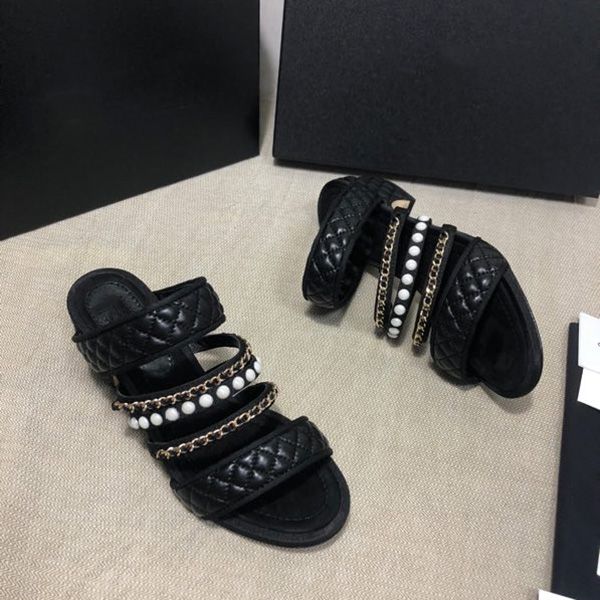 lady chunky high heel with beading and chain pearl slipper genuine real leather quality, Black
lady chunky high heel with beading and chain pearl slipper genuine real leather quality, Black