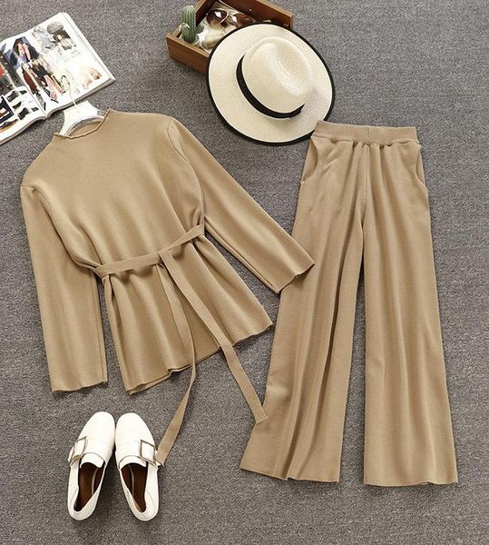 women's two piece pants set 2021 round neck long sleeve with closed show thin waist sweater contracted straight wide-legged pants suit, White
women's two piece pants set 2021 round neck long sleeve with closed show thin waist sweater contracted straight wide-legged pants suit, White