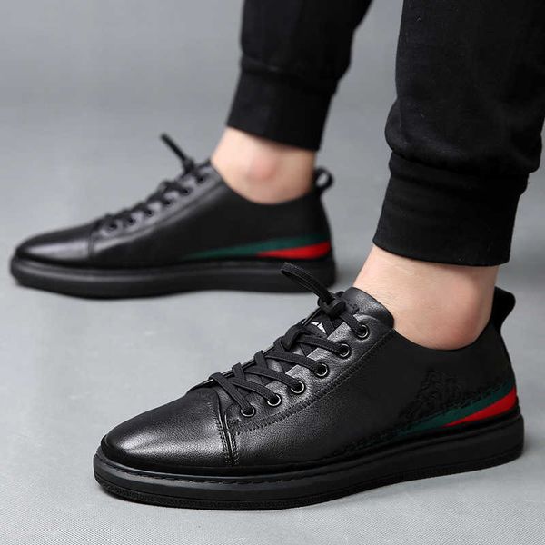 autumn 2021 men's leather lace up embroidered breathable sho casual sports single low board
autumn 2021 men's leather lace up embroidered breathable sho casual sports single low board