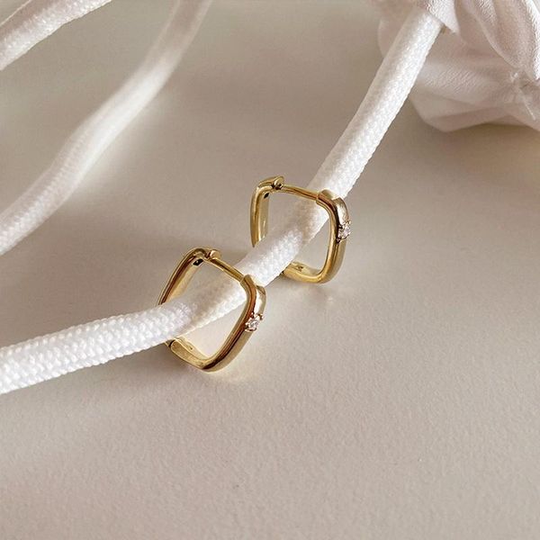 hoop & huggie vintage zircon square shape metal earrings for women korean small cute brincos 2021 trendy fashion pendientes jewelry, Golden;silver
hoop & huggie vintage zircon square shape metal earrings for women korean small cute brincos 2021 trendy fashion pendientes jewelry, Golden;silver