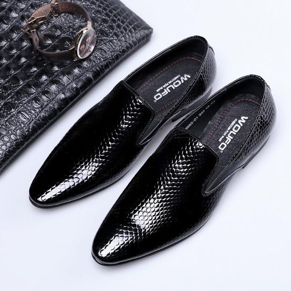 pointed toe leather shoes, british cow patent one-step, business men's shoes with feet dress, Black
pointed toe leather shoes, british cow patent one-step, business men's shoes with feet dress, Black