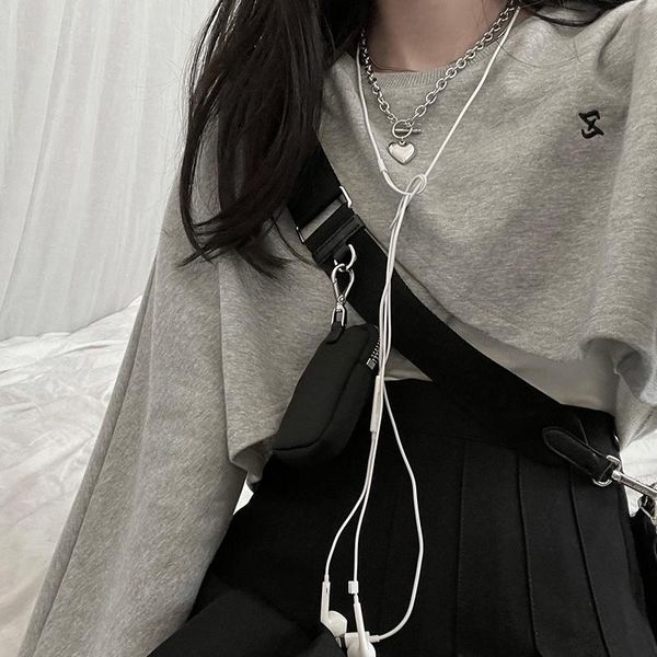 women's t-shirt irregular short sweater for women spring and autumn korean chic style cross thin outer wear long sleeve, White
women's t-shirt irregular short sweater for women spring and autumn korean chic style cross thin outer wear long sleeve, White