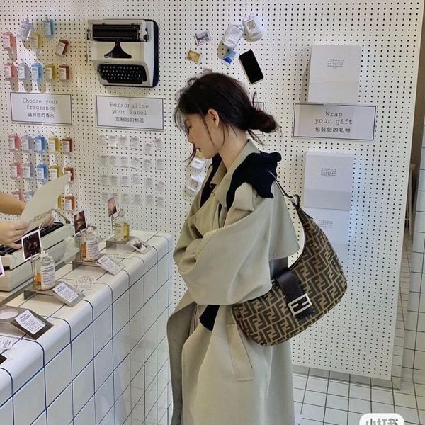 factory 21 2021 net star same middle ancient bag armpit moon tooth dumpling with leather one shoulder messenger bag luxuryss designerss yw
factory 21 2021 net star same middle ancient bag armpit moon tooth dumpling with leather one shoulder messenger bag luxuryss designerss yw