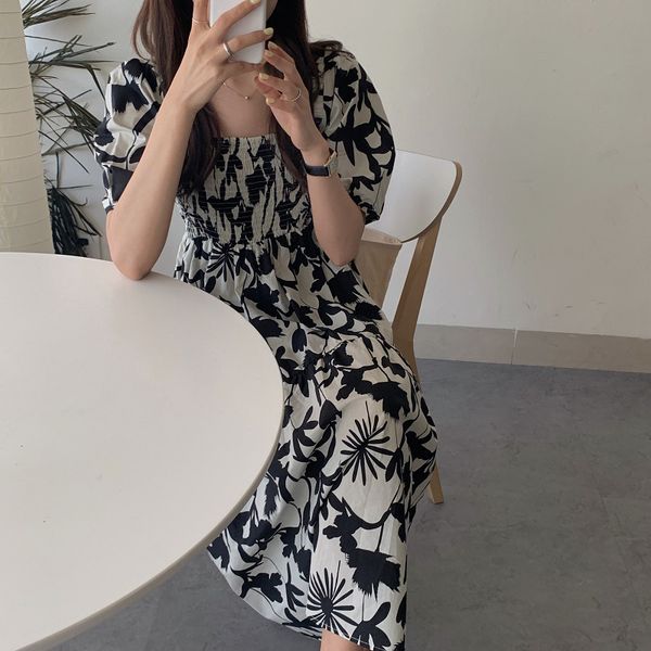 woman dress floral loose waist short puff sleeve clothing vintage comfortable casual square collar clothes 2021 summer, Black;gray
woman dress floral loose waist short puff sleeve clothing vintage comfortable casual square collar clothes 2021 summer, Black;gray