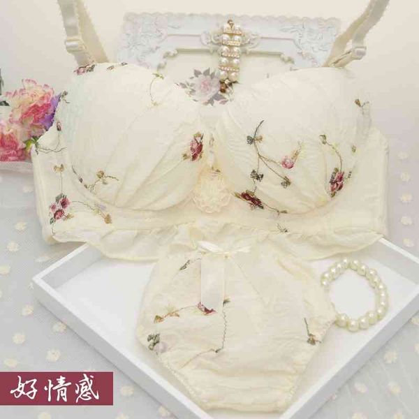 hao qinggan. japanese girl underwear suit girl thin bras summer sweet beautiful briefs gather bra set bras 210322, Red;black
hao qinggan. japanese girl underwear suit girl thin bras summer sweet beautiful briefs gather bra set bras 210322, Red;black