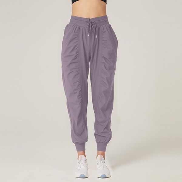 loose woman sweatpants jogger quick-drying fitness fabric drawstring yoga pants with two side pockets running, Black;blue
loose woman sweatpants jogger quick-drying fitness fabric drawstring yoga pants with two side pockets running, Black;blue