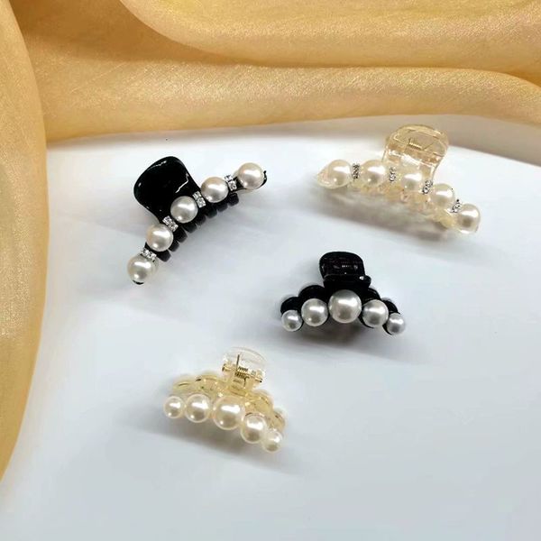 70%off korean shark hairpin back of the head clip bath temperament large hair grab pearl diamond headdress, Golden;silver
70%off korean shark hairpin back of the head clip bath temperament large hair grab pearl diamond headdress, Golden;silver