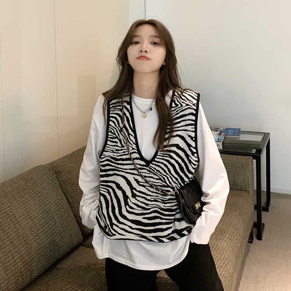 werueruyu zebra-stripe sweater vest women's short style loose autumn korean style v-neck sleeveless sweater 210608, Black;white
werueruyu zebra-stripe sweater vest women's short style loose autumn korean style v-neck sleeveless sweater 210608, Black;white