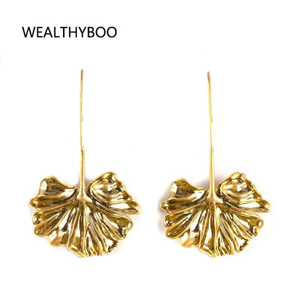 alloy leaf dangle earrings for women gold geometric metal leaves long big drop earring wild temperament girls & chandelier, Silver
alloy leaf dangle earrings for women gold geometric metal leaves long big drop earring wild temperament girls & chandelier, Silver