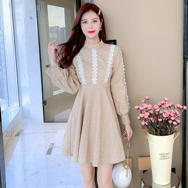 casual dresses 2021 autumn winter fashion women woolen solid a line long sleeve lace stitching dress, Black;gray
casual dresses 2021 autumn winter fashion women woolen solid a line long sleeve lace stitching dress, Black;gray