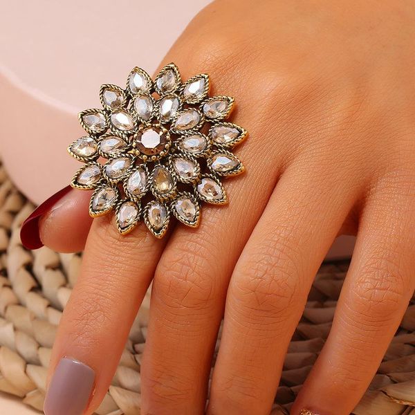 wedding rings fashion women ring antique gold unique crystal flower bohemian big promise vintage adjustable party jewelry gift, Slivery;golden
wedding rings fashion women ring antique gold unique crystal flower bohemian big promise vintage adjustable party jewelry gift, Slivery;golden