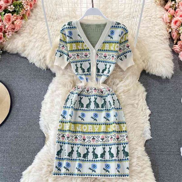 summer women knit dress v-neck short-sleeve single breasted slim waist a-line mini floral pattern casual female 210603, Black;gray
summer women knit dress v-neck short-sleeve single breasted slim waist a-line mini floral pattern casual female 210603, Black;gray