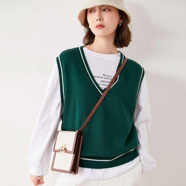 knitted vest women wear contrast loose v-neck sweater vest knitted waistcoat in autumn winter, White
knitted vest women wear contrast loose v-neck sweater vest knitted waistcoat in autumn winter, White
