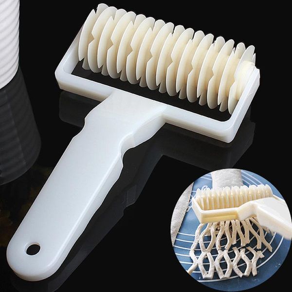 pizza biscuit pastry cutter plastic pull net wheel knife diy cake decorating tools pie cutting kitchen baking accessories &
pizza biscuit pastry cutter plastic pull net wheel knife diy cake decorating tools pie cutting kitchen baking accessories &