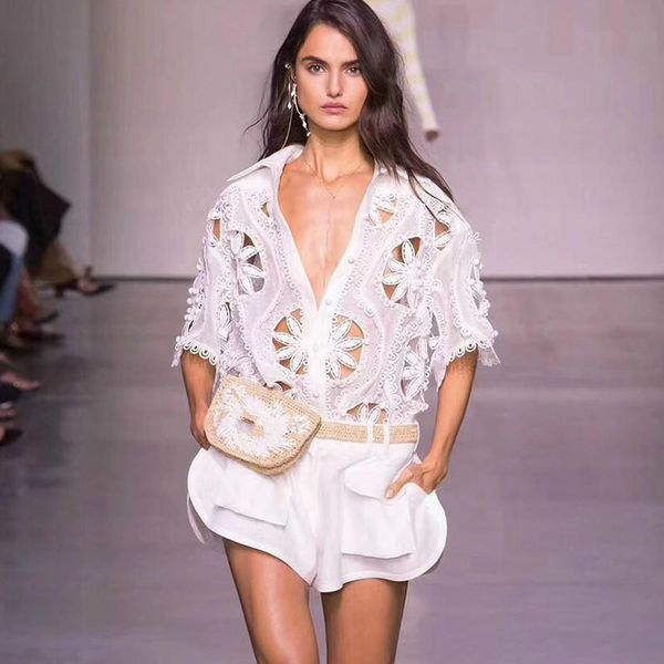 2021 summer beach holiday white embroidery blouse shorts women sets s-xl women's two piece pants
2021 summer beach holiday white embroidery blouse shorts women sets s-xl women's two piece pants
