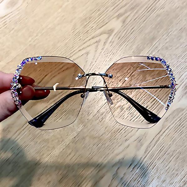 sunglasses europe and the united states borderless rhinestone radiation-proof fashion glasses ladies street, White;black
sunglasses europe and the united states borderless rhinestone radiation-proof fashion glasses ladies street, White;black