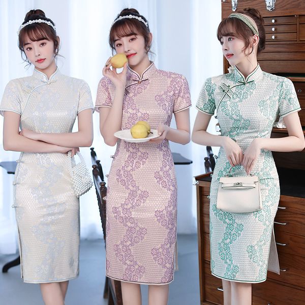 floral embroidery chiffon knee-length qipao traditional chinese women short sleeve dress daily student lace cheongsam, Red
floral embroidery chiffon knee-length qipao traditional chinese women short sleeve dress daily student lace cheongsam, Red