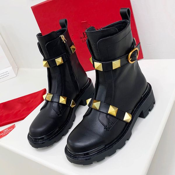 boots women leather flat bottom low heel buttons zippers martin tassels motorcycle shoes, Black
boots women leather flat bottom low heel buttons zippers martin tassels motorcycle shoes, Black