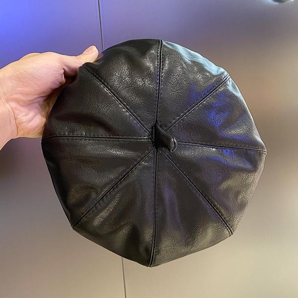 berets pu leather hat wild beret woman british retro octagonal street fashion, Blue;gray
berets pu leather hat wild beret woman british retro octagonal street fashion, Blue;gray
