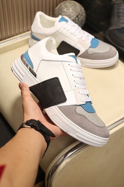 2021 fashion men's sports shoes party leather velvet size 38-45, Black
2021 fashion men's sports shoes party leather velvet size 38-45, Black