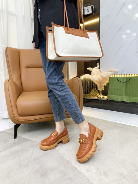 brand autumn platform shoes brass horse buckles genuine real loafers fashion trend necessery women brown black white famous dress shoe casua
brand autumn platform shoes brass horse buckles genuine real loafers fashion trend necessery women brown black white famous dress shoe casua