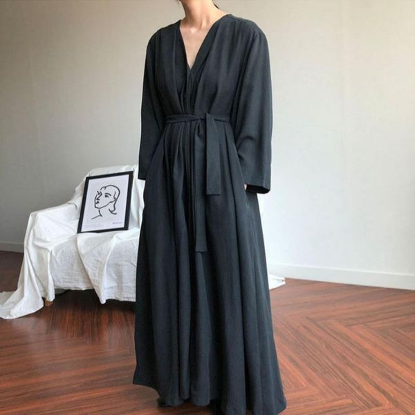 casual dresses wiccon 2021 autumn v-neck women vintage loose high waist slim was thin elegant single-breasted maxi dress, Black;gray
casual dresses wiccon 2021 autumn v-neck women vintage loose high waist slim was thin elegant single-breasted maxi dress, Black;gray