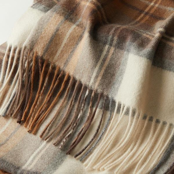 scarves plaid cashmere shawl ladies autumn winter thick warm tassel type women scarf 210-70cm 370g, Blue;gray
scarves plaid cashmere shawl ladies autumn winter thick warm tassel type women scarf 210-70cm 370g, Blue;gray