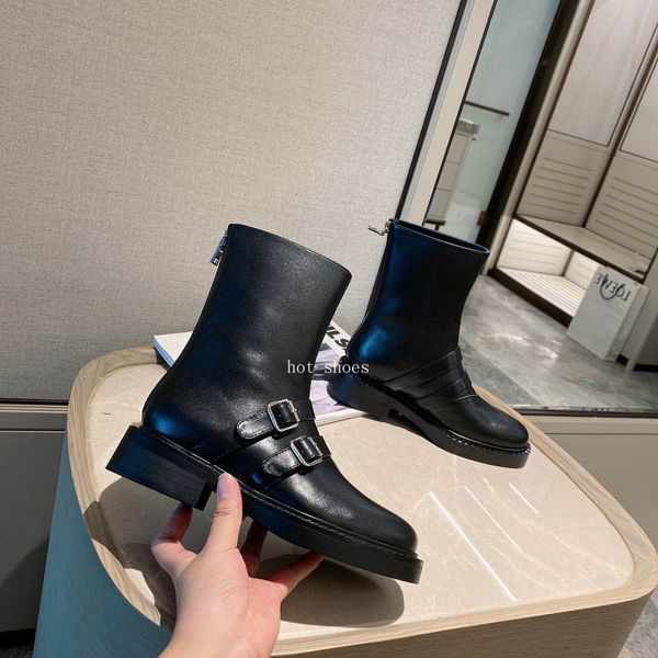 women designer ankle boots with belt buckle fashion luxury black leather woman platform boots large sizes winter snow boot work shoes for wo
women designer ankle boots with belt buckle fashion luxury black leather woman platform boots large sizes winter snow boot work shoes for wo