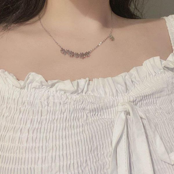 chokers small daisy steel titanium necklace trend fashion simple girl stainless rose gold clavicle chain charm jewelry party gift, Golden;silver
chokers small daisy steel titanium necklace trend fashion simple girl stainless rose gold clavicle chain charm jewelry party gift, Golden;silver