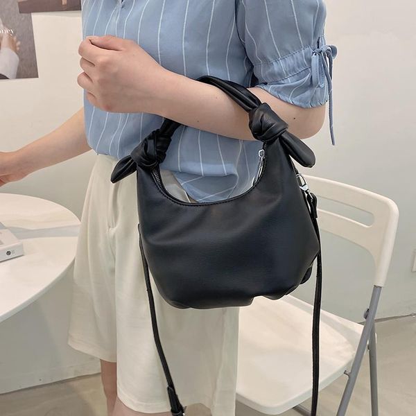 totes soft solid color pu leather tote shoulder bags for women 2021 summer female fashion brand travel crossbody bag and purses
totes soft solid color pu leather tote shoulder bags for women 2021 summer female fashion brand travel crossbody bag and purses