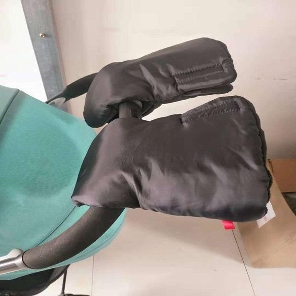 stroller parts & accessories 2pcs/set solid color warm and comfortable winter gloves velvet windshield rain cover cold maternity
stroller parts & accessories 2pcs/set solid color warm and comfortable winter gloves velvet windshield rain cover cold maternity