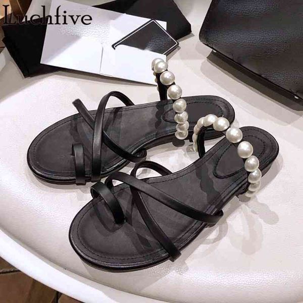 flip flops slippers runway summer flats split toe ladies slides pearl decor sandals black white shoes woman
flip flops slippers runway summer flats split toe ladies slides pearl decor sandals black white shoes woman