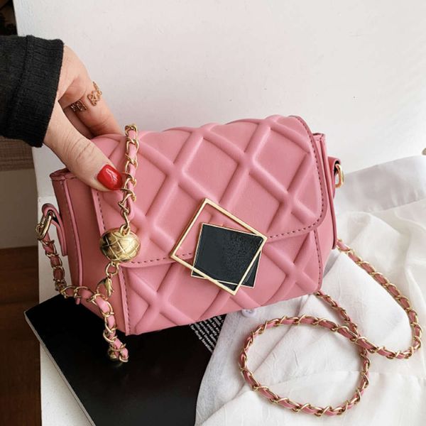 fashion women bag small shoulder bags leather pink metal chain crossbody for mini cute purse lady satchels
fashion women bag small shoulder bags leather pink metal chain crossbody for mini cute purse lady satchels