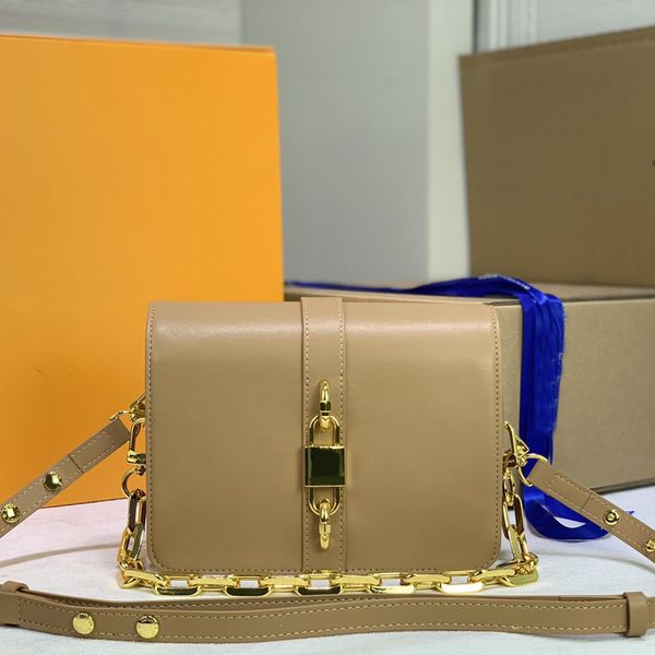 handbag women luxurys designers bags 2021 crossbody bag plain tote mini package shopping genuine leather classic letter gold hardware interi
handbag women luxurys designers bags 2021 crossbody bag plain tote mini package shopping genuine leather classic letter gold hardware interi