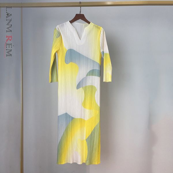 pleated printing dress for women slim stitching color v neck dresses summer female fold retro clothing 2d1764 210507, Black;gray
pleated printing dress for women slim stitching color v neck dresses summer female fold retro clothing 2d1764 210507, Black;gray