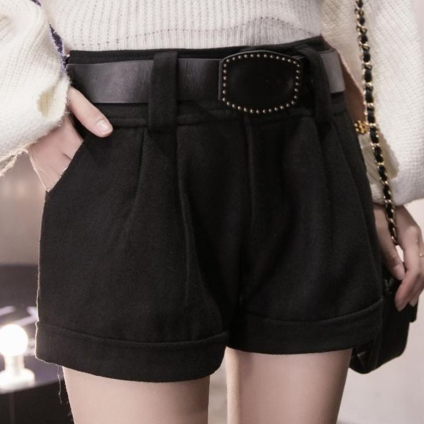 women's shorts women winter woolen autumn and wear korean style high waist wide leg thickening, White;black
women's shorts women winter woolen autumn and wear korean style high waist wide leg thickening, White;black