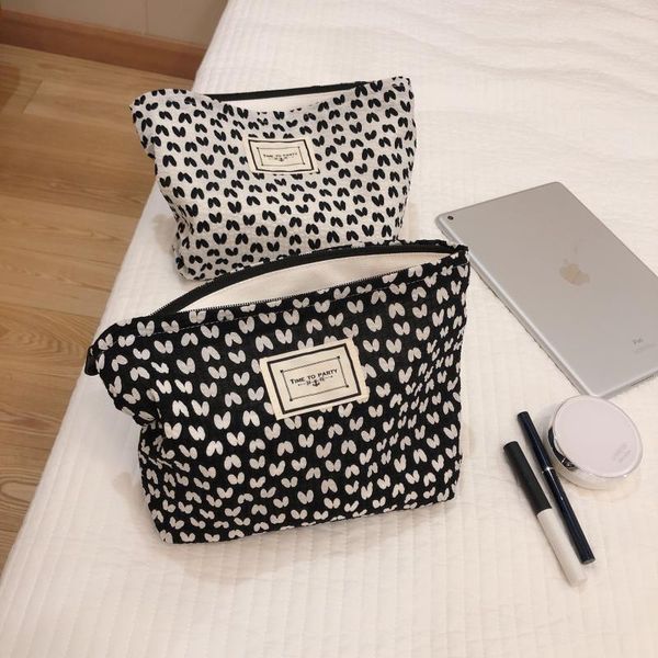 cosmetic bags & cases black heart women candy color bag canvas waterproof zipper make up travel washing makeup organizer beauty case
cosmetic bags & cases black heart women candy color bag canvas waterproof zipper make up travel washing makeup organizer beauty case