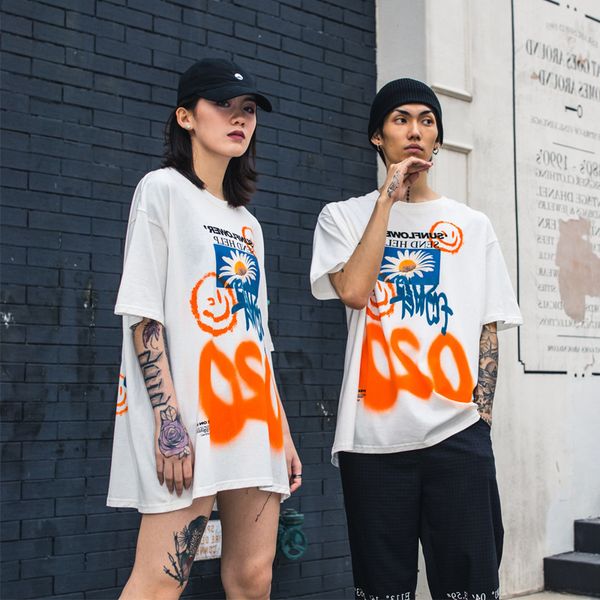 vamtac 2020 spring and summer new short sleeve personality trend graffiti print hip hop fashion brand loose couple cotton t-shirt, White;black
vamtac 2020 spring and summer new short sleeve personality trend graffiti print hip hop fashion brand loose couple cotton t-shirt, White;black