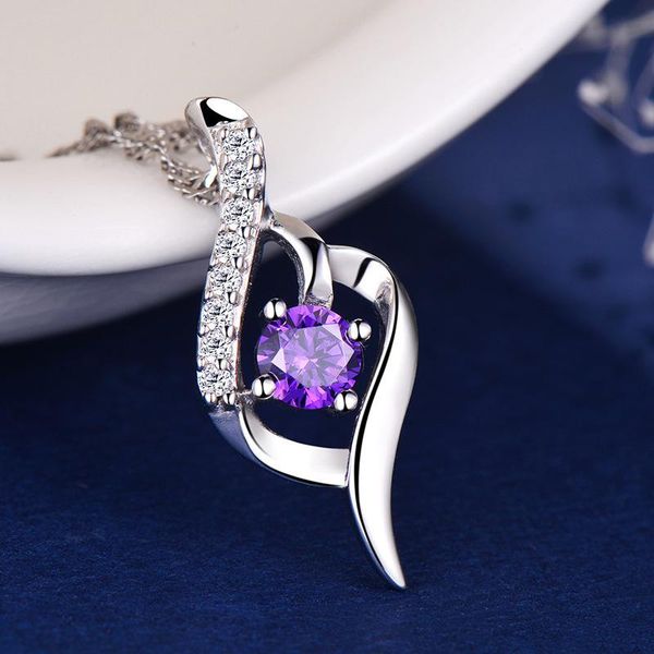 designer jewelry necklace heart 925 sterling silver clavicle chain fashion all-match suitable for social gathering party diamond pendant
designer jewelry necklace heart 925 sterling silver clavicle chain fashion all-match suitable for social gathering party diamond pendant