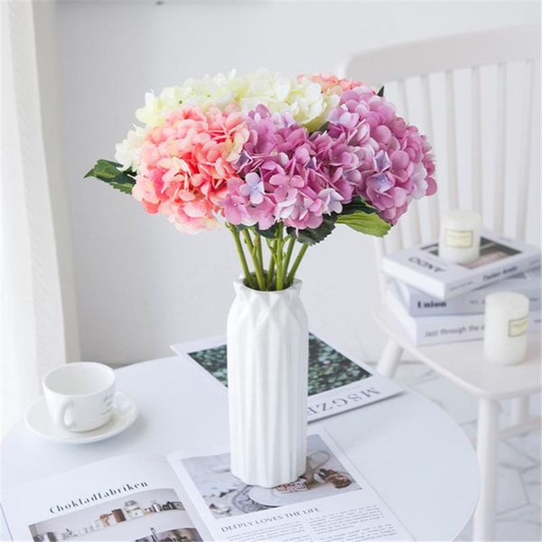 artificial flower hydrangea family wedding decoration plastic fake banquet hall holiday party decorative flowers & wreaths
artificial flower hydrangea family wedding decoration plastic fake banquet hall holiday party decorative flowers & wreaths
