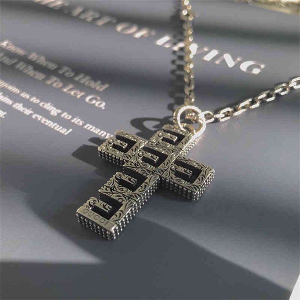 gu 2022cci new men and women double g square cross necklace sinboard word combined with carved hollow hih version heavy industry level, Black
gu 2022cci new men and women double g square cross necklace sinboard word combined with carved hollow hih version heavy industry level, Black